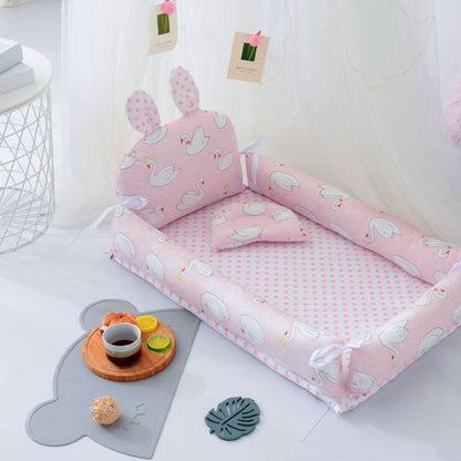 Baby Bed/Nest "Cute Bunny"