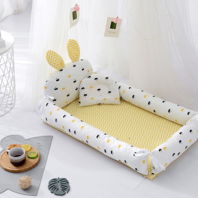 Baby Bed/Nest "Cute Bunny"