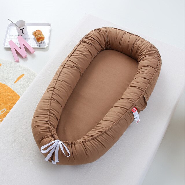 Portable Baby Crib (different colors available)