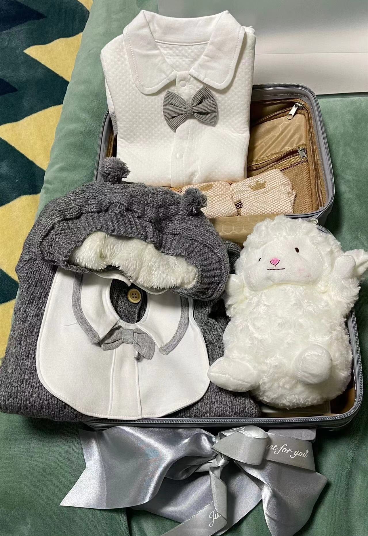 Newborn Gift Box "Little Gentleman"