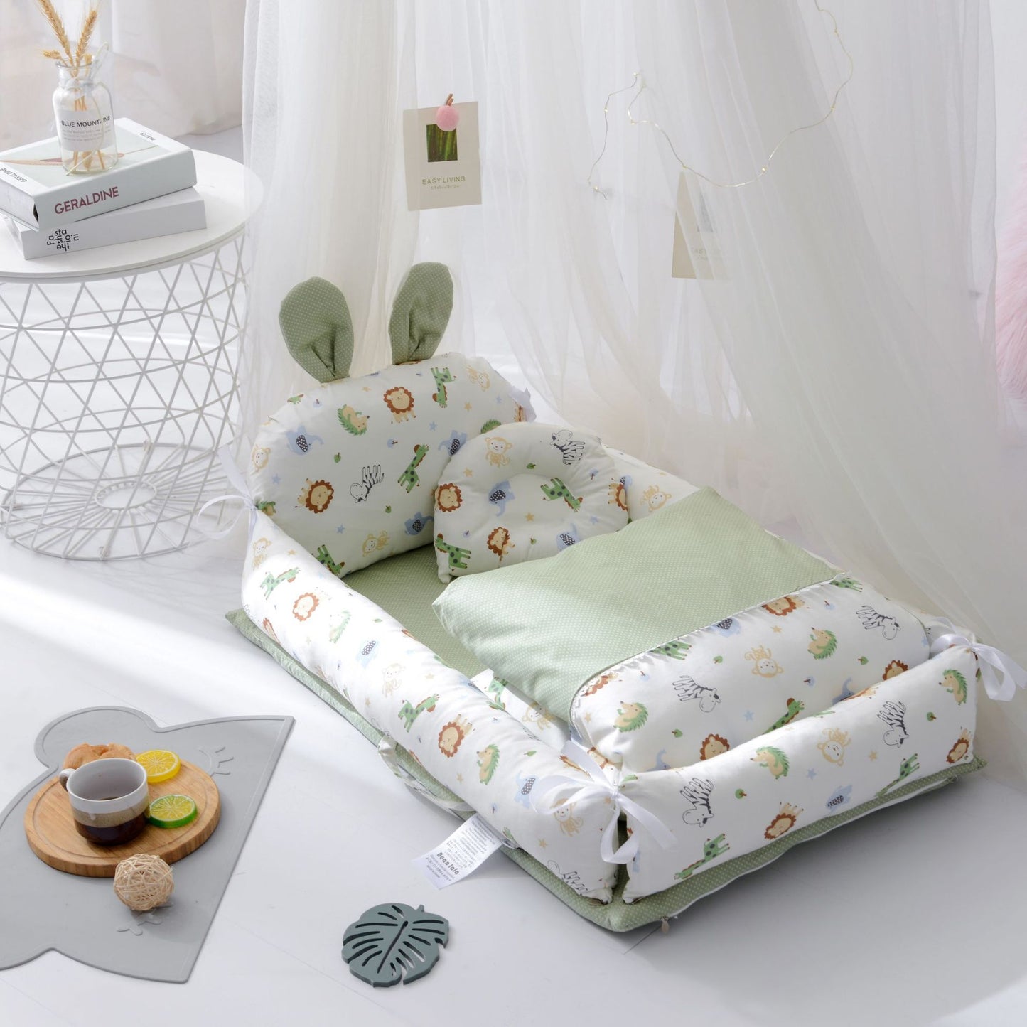 Baby Bed/Nest "Cute Bunny"