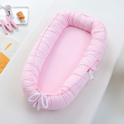 Portable Baby Crib (different colors available)