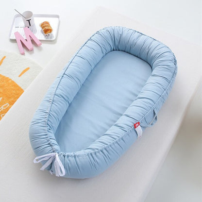 Portable Baby Crib (different colors available)