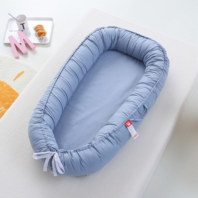 Portable Baby Crib (different colors available)